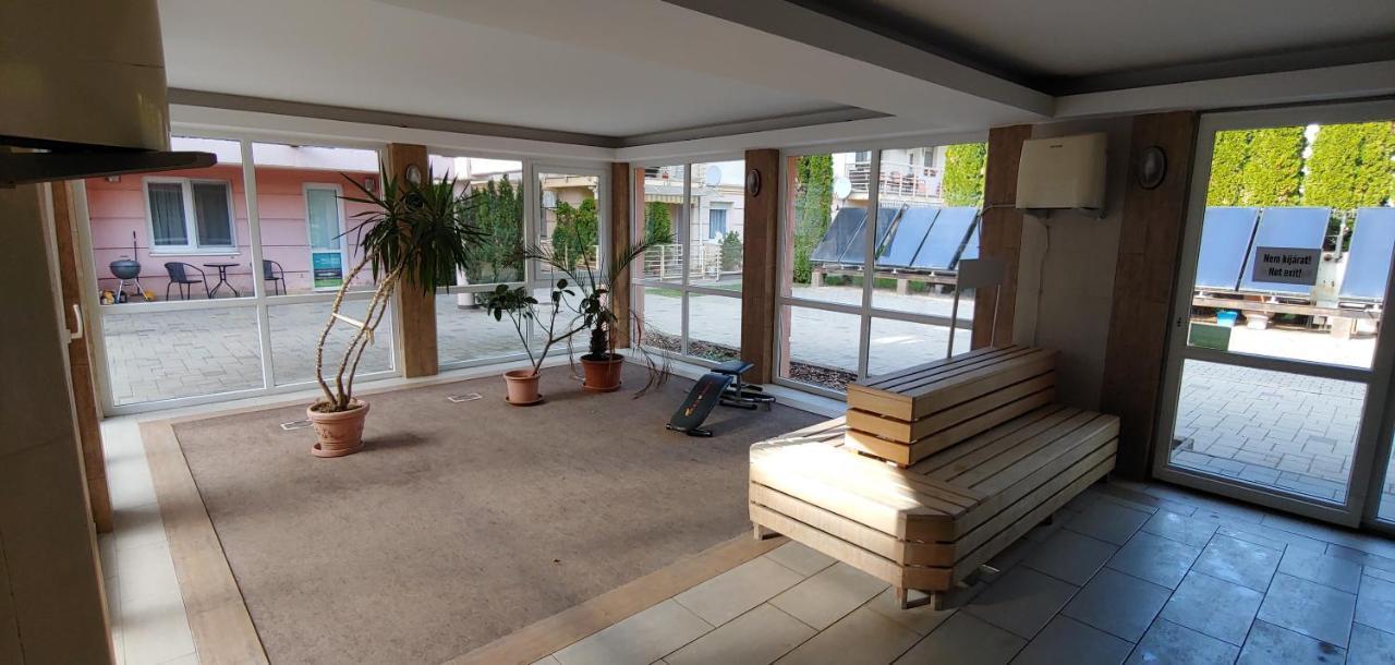 Panorama Lux Wellness Apartman Hajduszoboszlo Exterior photo